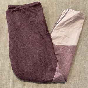 Maroon and light pink ankle length leggings